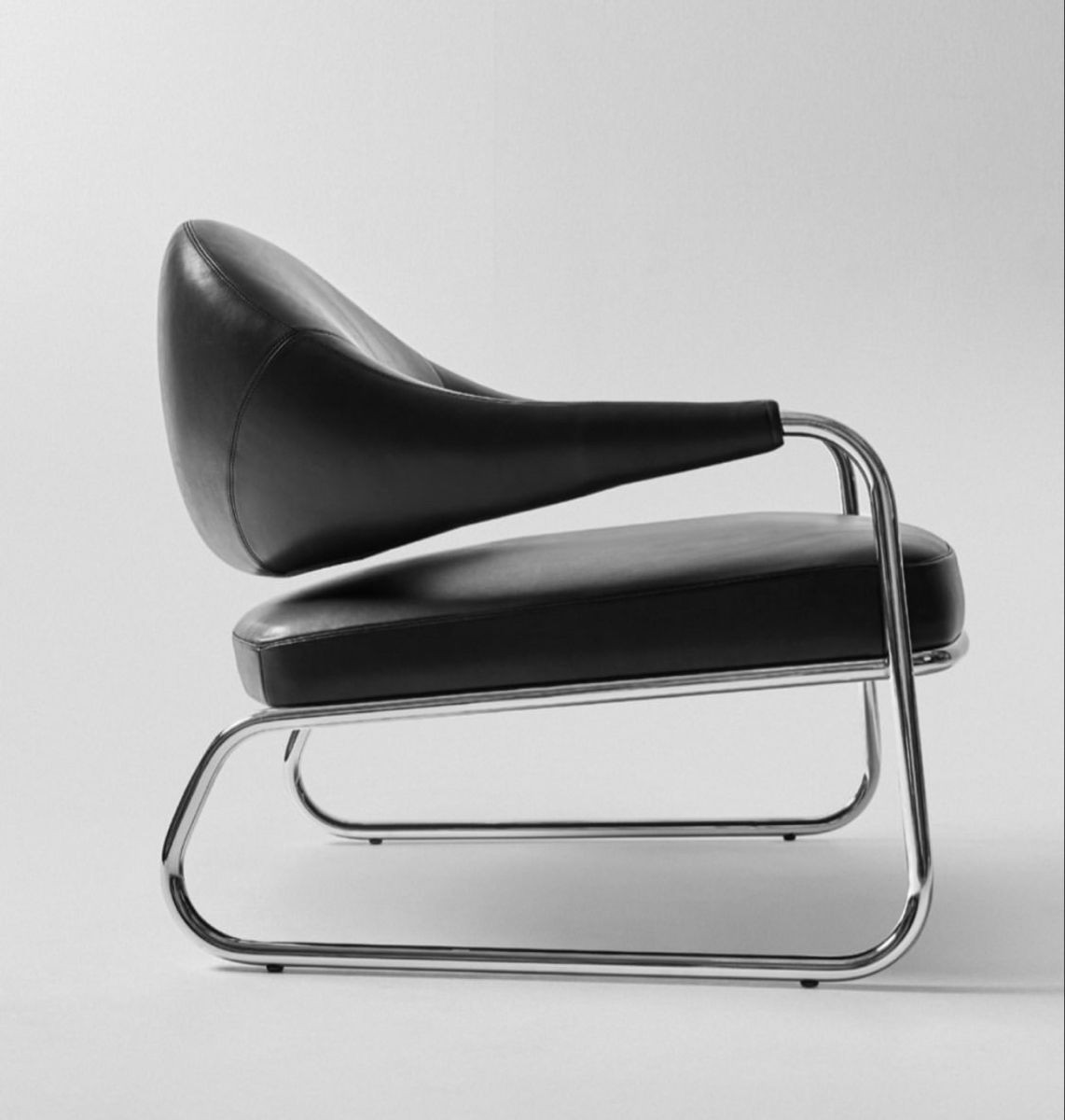 Cantilever Lounge Chair